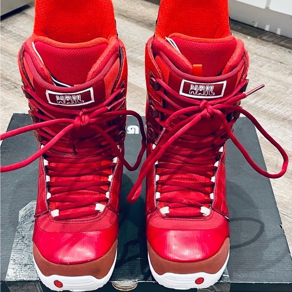 Burton HAIL-R Mens Snowboard Boots - Size 12 - RED - Minty. Fresh as 2012. - Picture 6 of 16